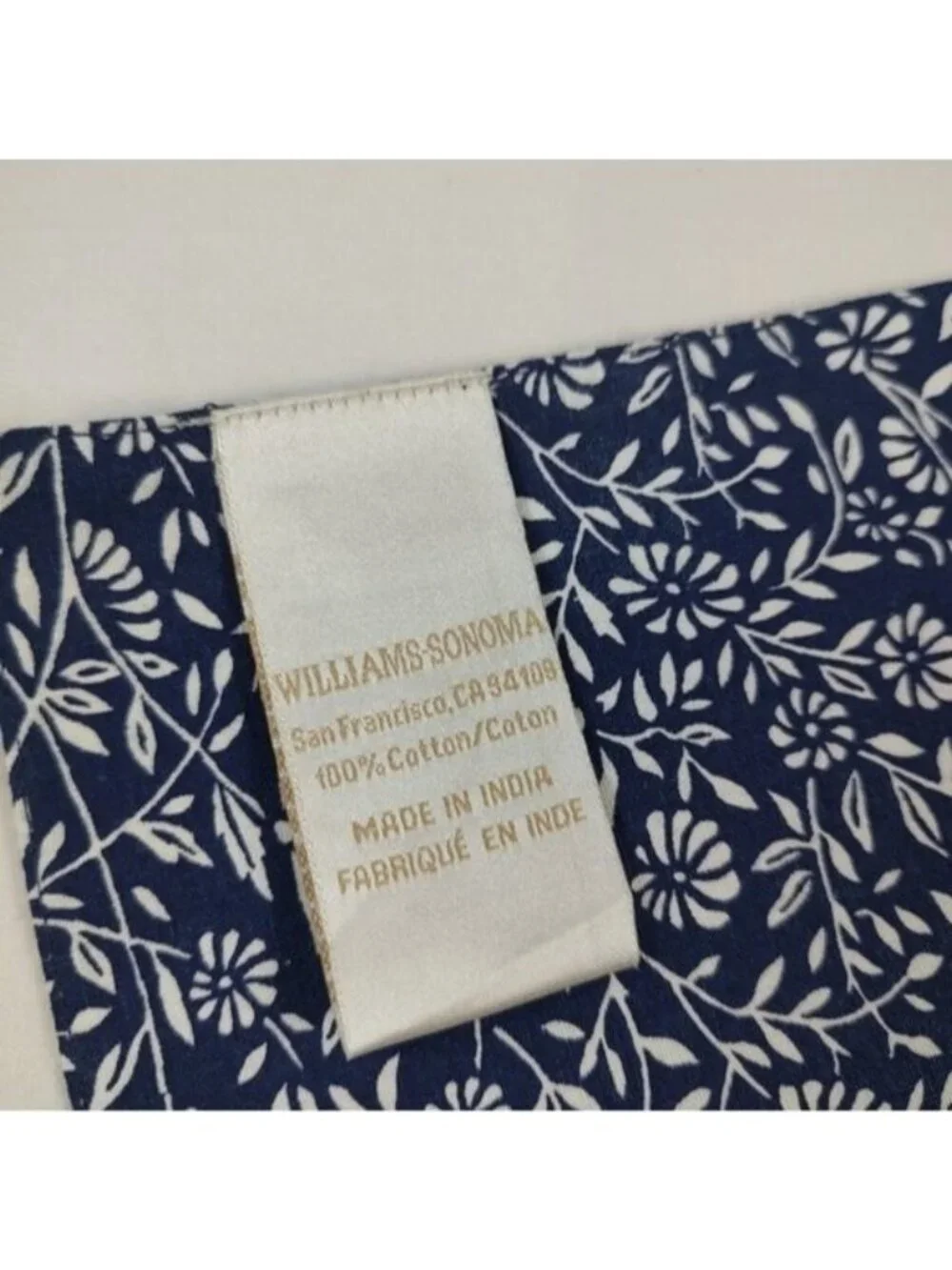 4 Williams Sonoma Blue White Ditsy Floral Cotton Placemats 14